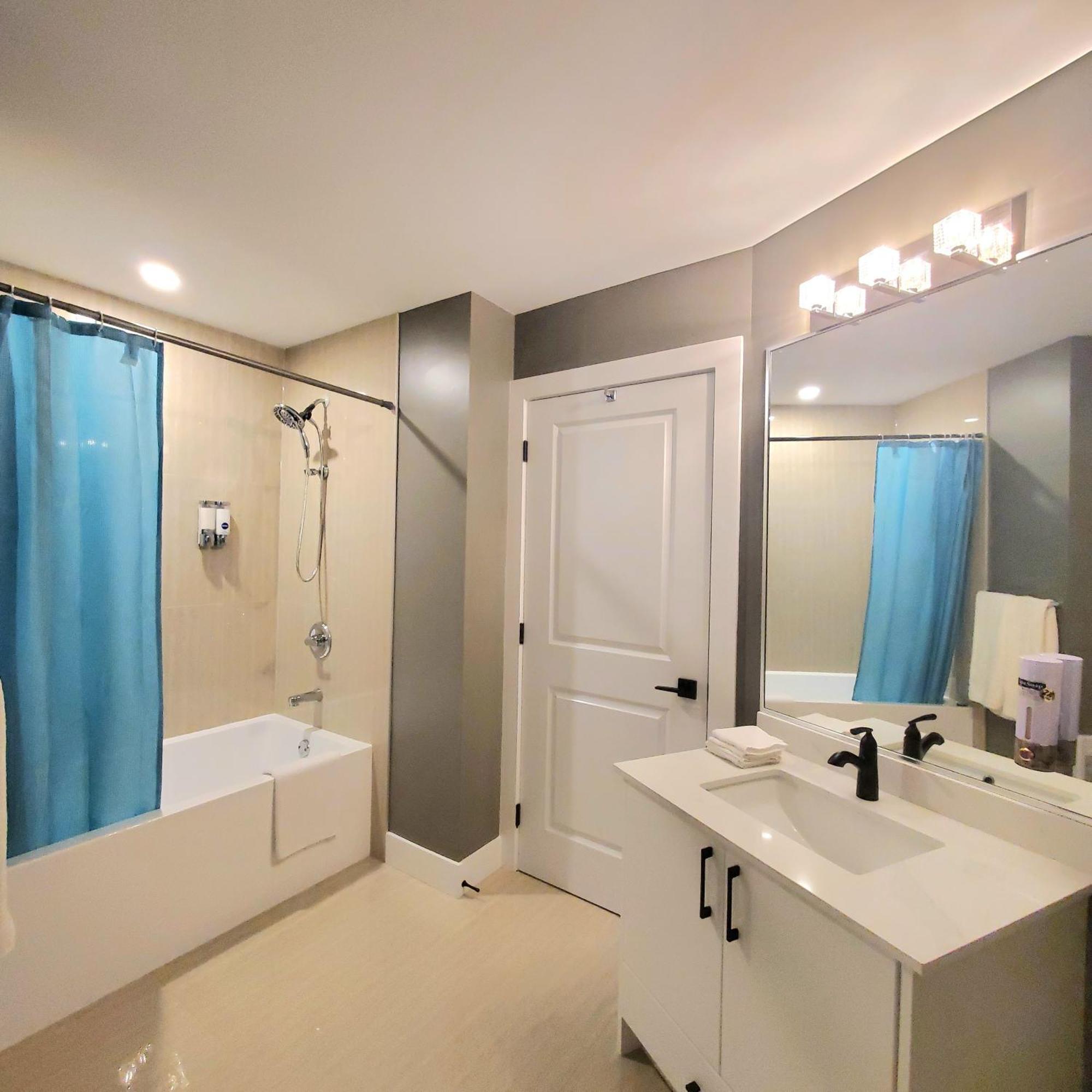 Mountain Retreat 3 Bedroom Garden House Near Heritage Park, Coliseum , Hwy 1, Fishing, Cultus Lake Chilliwack Exterior foto