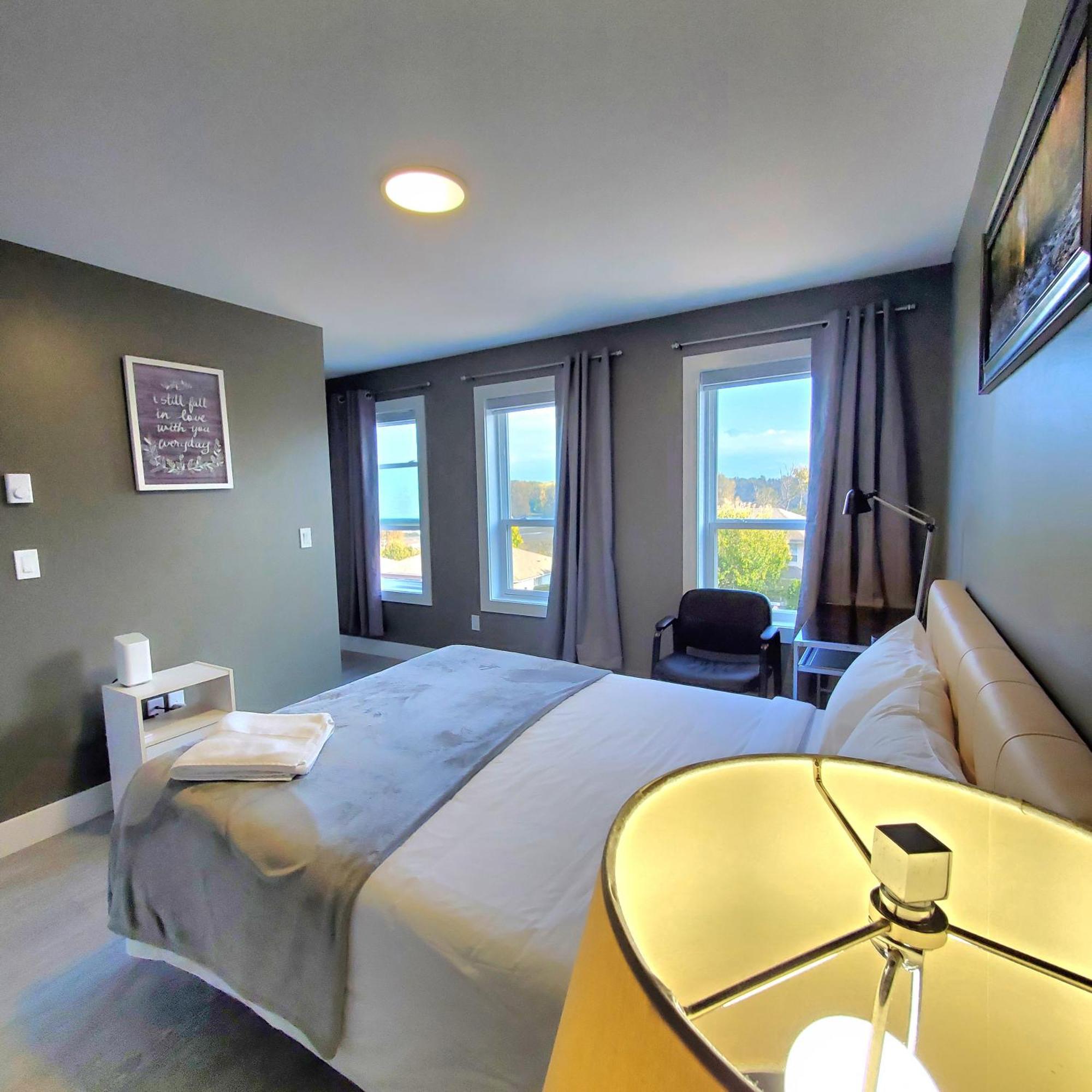 Mountain Retreat 3 Bedroom Garden House Near Heritage Park, Coliseum , Hwy 1, Fishing, Cultus Lake Chilliwack Cameră foto